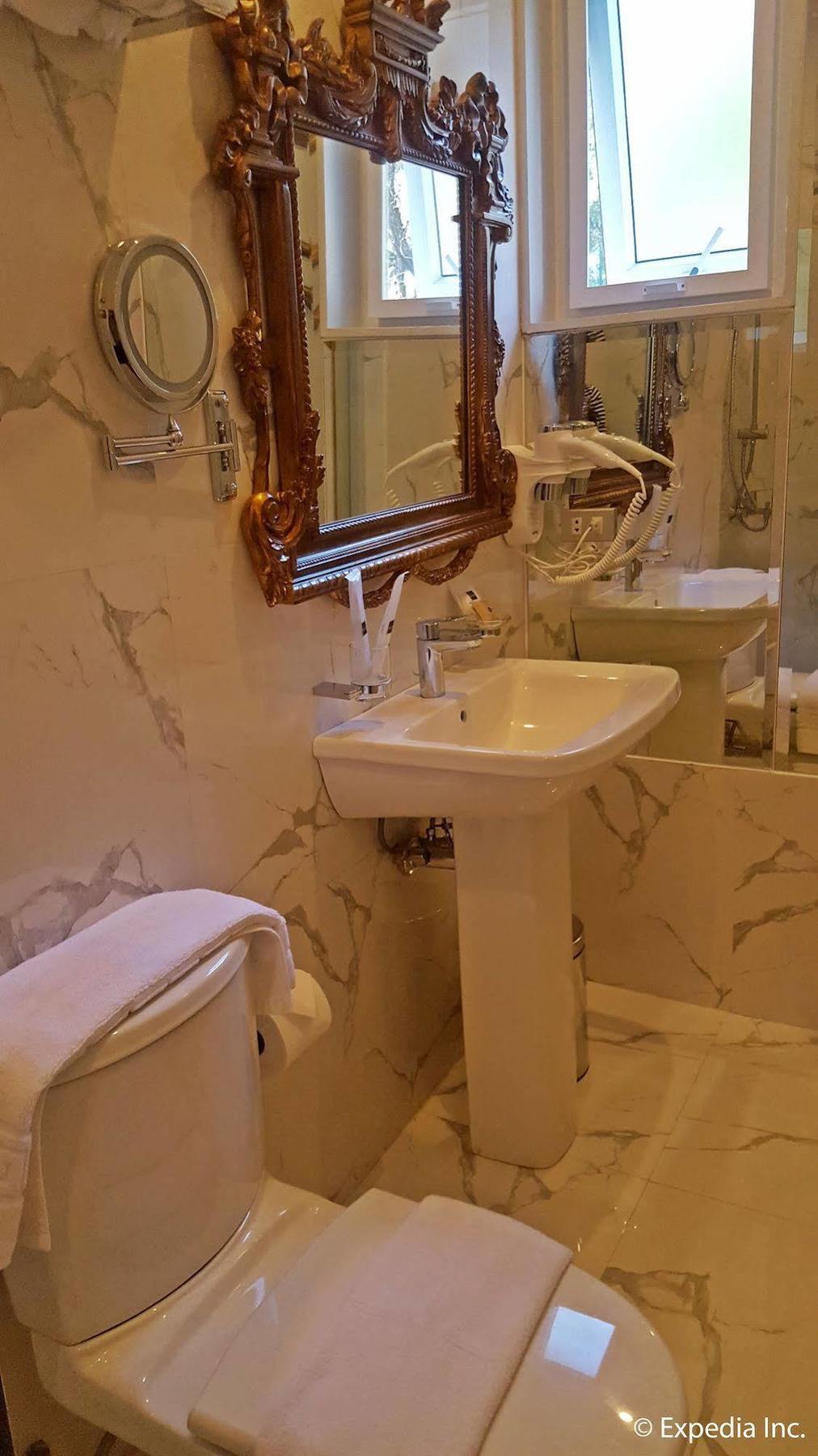 באגויו Kamiseta Hotel מראה חיצוני תמונה